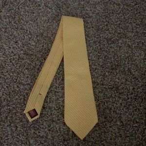 Chaps yellow and white tie